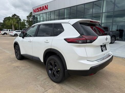 New 2026 Nissan Rogue SV FWD image 3