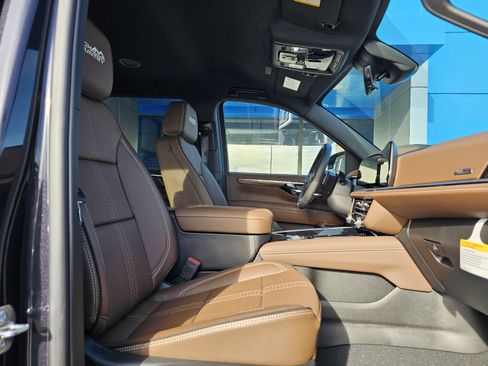 New 2026 Chevrolet Tahoe High Country image 10