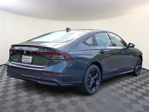 New 2025 Honda Accord SE image 3