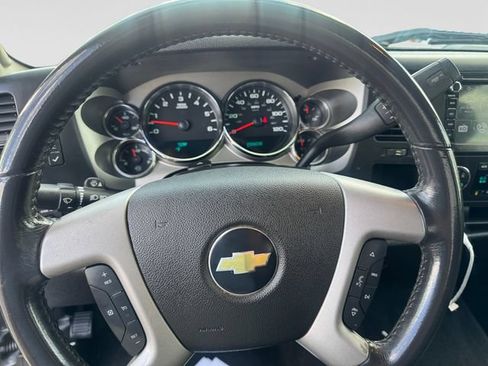 Used 2010 Chevrolet Silverado 1500 LT w/ Power Pack Plus RWD image 13