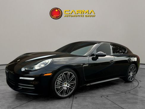 Used 2015 Porsche Panamera 4S image 1
