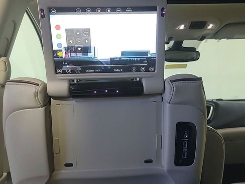 Used 2019 Chrysler Pacifica Limited FWD image 19