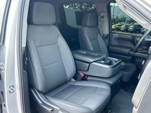 Used 2022 Chevrolet Silverado 1500 Custom w/ LPO, Dark Essentials Package AWD/4WD image 17