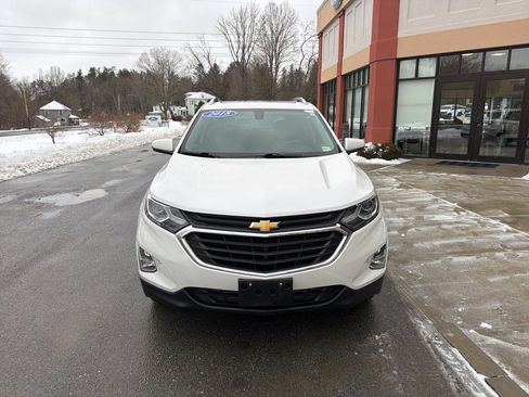Used 2018 Chevrolet Equinox LT w/ Sun & Infotainment Package image 2
