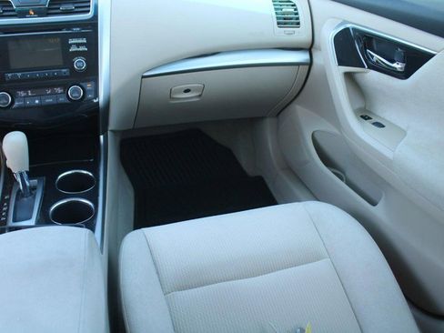 Used 2013 Nissan Altima 2.5 SV image 14