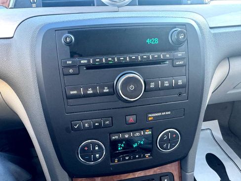 Used 2011 Buick Enclave CXL w/ Trailering Provision Package image 21