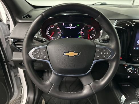 Used 2022 Chevrolet Traverse High Country image 15