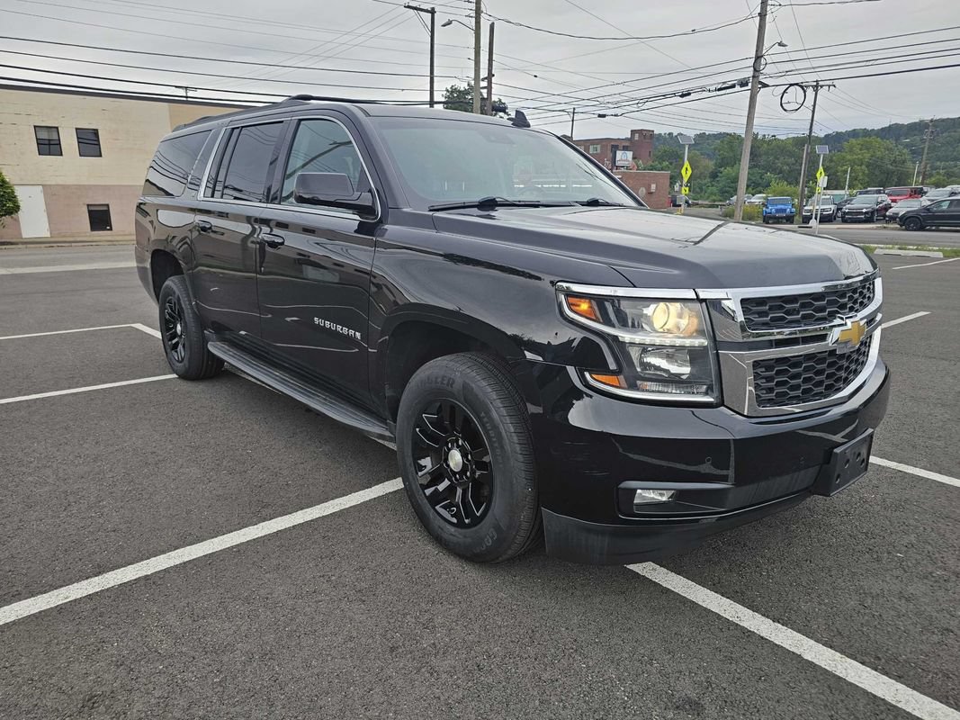 Used 2018 Chevrolet Suburban LT AWD/4WD image 2