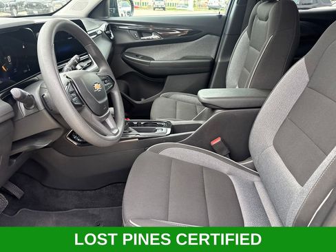 Used 2025 Chevrolet TrailBlazer LT FWD image 8