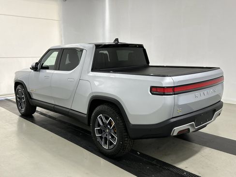 Used 2022 Rivian R1T Launch Edition image 3
