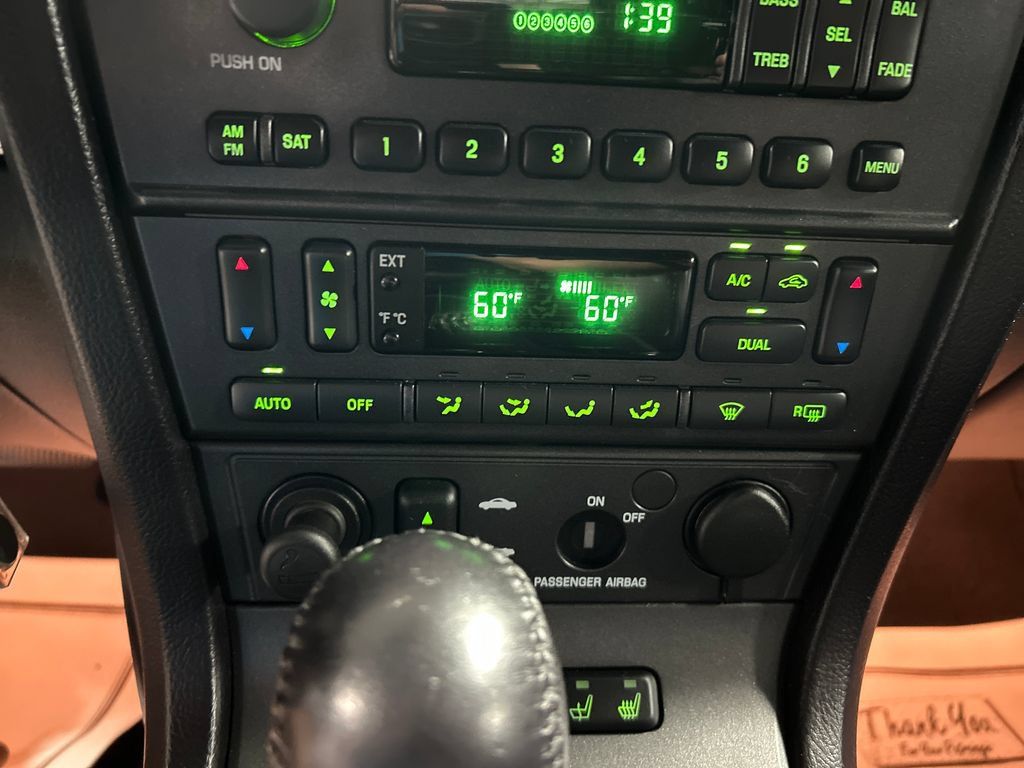 Used 2004 Ford Thunderbird RWD image 16