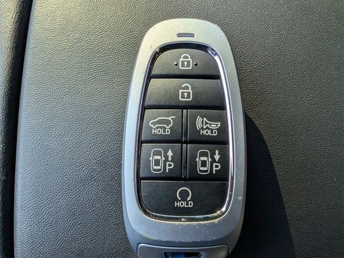 Used 2022 Hyundai Santa Fe Calligraphy image 30