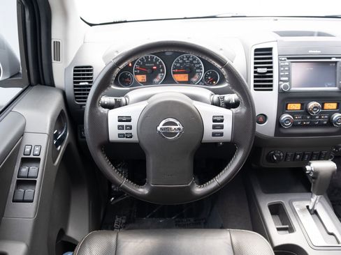 Used 2019 Nissan Frontier S AWD/4WD image 2