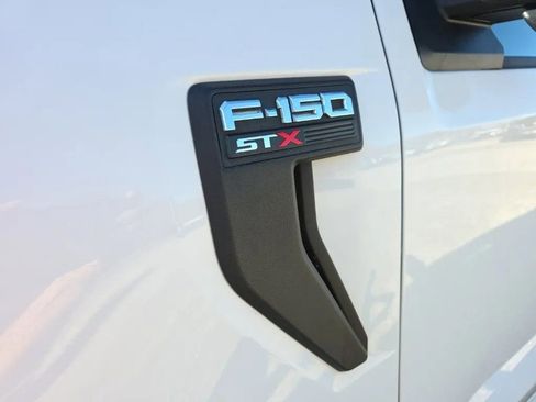 Used 2022 Ford F150 XL w/ STX Appearance Package image 9