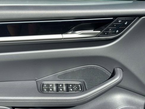 New 2026 Porsche Macan Electric RWD image 23