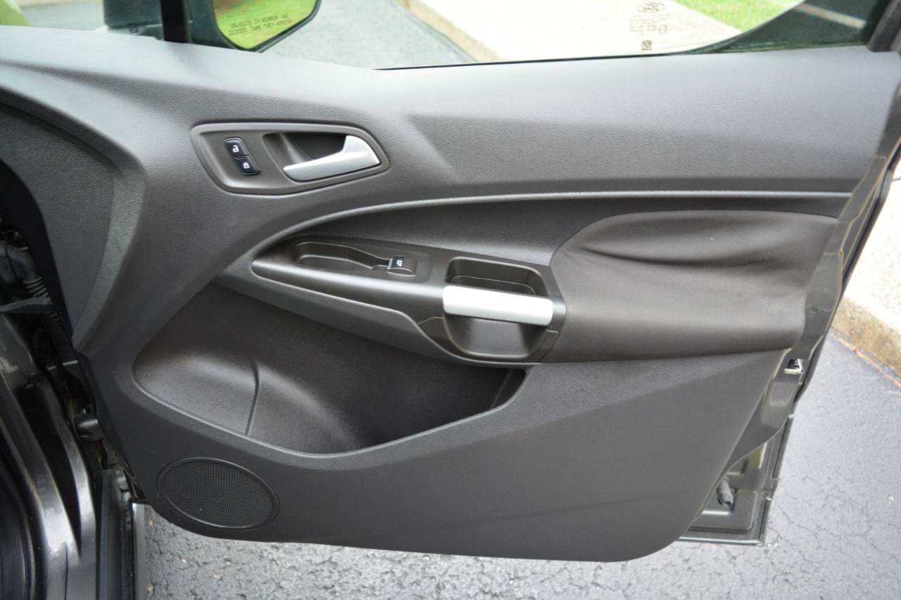 Used 2015 Ford Transit Connect XLT FWD image 17