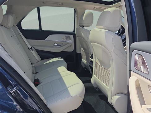New 2026 Mercedes-Benz GLE 450 4MATIC image 16