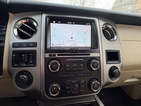 Used 2016 Ford Expedition EL XLT w/ Equipment Group 202A image 12