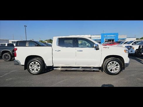 Used 2023 Chevrolet Silverado 1500 LTZ w/ LTZ Convenience Package II AWD/4WD image 2