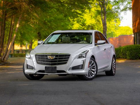 Used 2016 Cadillac CTS Luxury RWD image 2