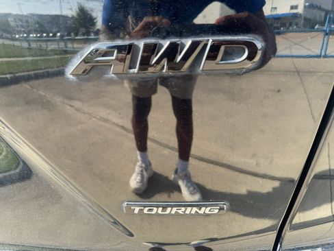 Certified 2021 Honda CR-V Touring image 32
