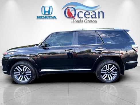 Used 2023 Toyota 4Runner Limited AWD/4WD image 6