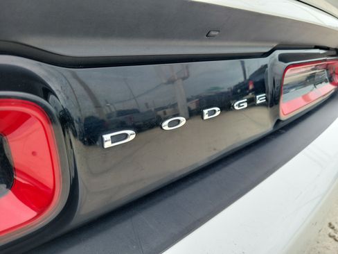 Used 2022 Dodge Challenger GT RWD image 9