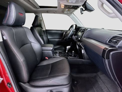 Used 2021 Toyota 4Runner TRD Off-Road Premium w/ Moonroof Package AWD/4WD image 29