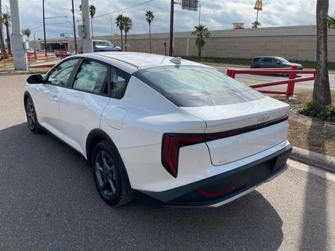 New 2026 Kia K4 LXS image 5
