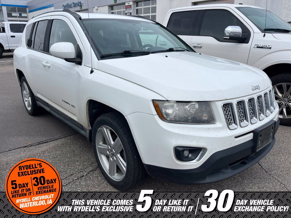 Used 2014 Jeep Compass Latitude FWD image 1