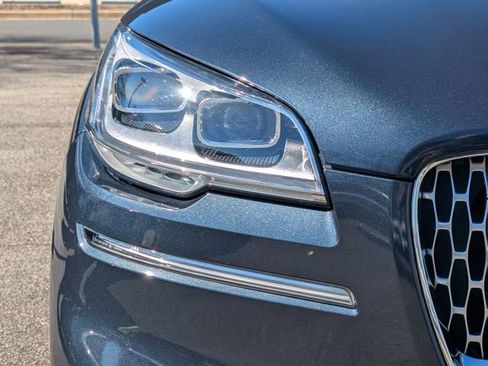 Certified 2023 Lincoln Aviator Reserve w/ Equipment Group 201A image 10