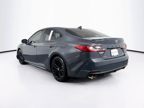 Used 2025 Toyota Camry SE w/ Convenience Package FWD image 12