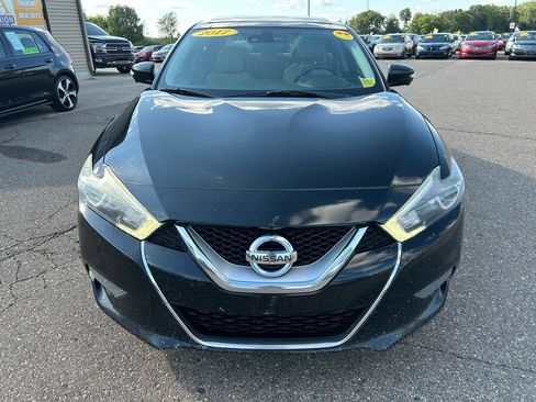 Used 2017 Nissan Maxima Platinum FWD image 2