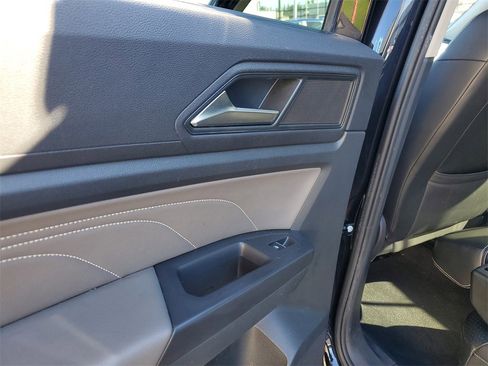 Used 2022 Volkswagen Atlas SE image 19