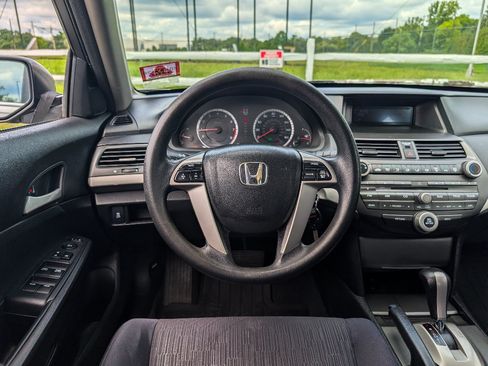 Used 2012 Honda Accord LX image 25