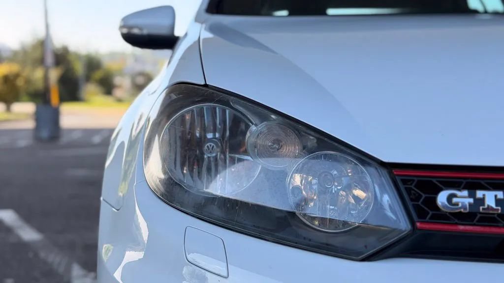 Used 2011 Volkswagen GTI 4-Door FWD image 12
