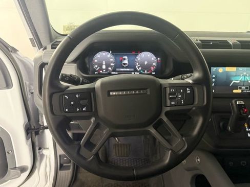 Used 2023 Land Rover Defender 110 X-Dynamic SE image 18