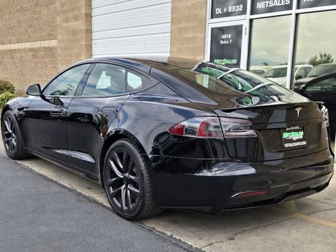 Used 2021 Tesla Model S Plaid image 3
