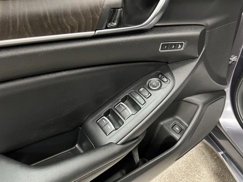 Used 2022 Honda Accord EX-L image 28
