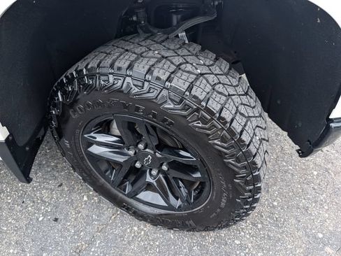 Used 2019 Chevrolet Silverado 1500 LT Trail Boss AWD/4WD image 13