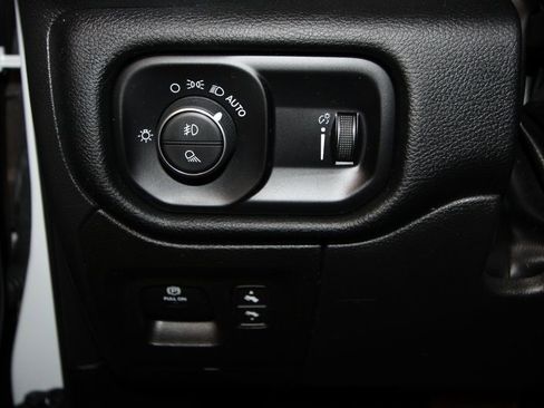 Used 2022 RAM 1500 Big Horn image 9