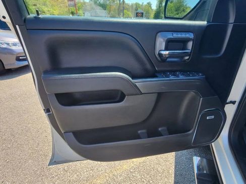 Used 2014 GMC Sierra 1500 SLT w/ All-Terrain Package AWD/4WD image 10