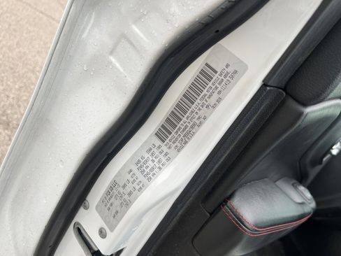 Used 2016 Jeep Cherokee Trailhawk w/ Comfort/Convenience Group image 26