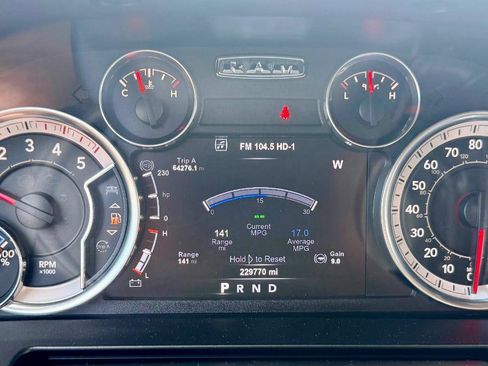 Used 2018 RAM 3500 Laramie AWD/4WD image 23