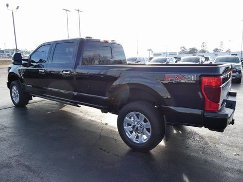 Used 2022 Ford F350 Platinum image 8