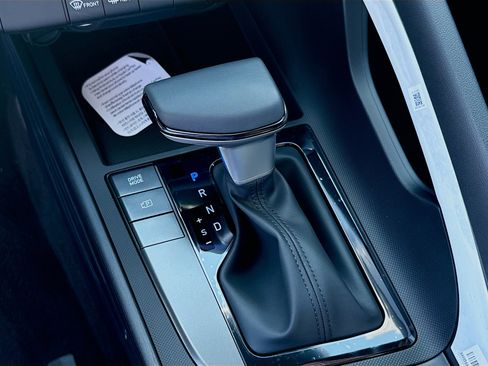 New 2026 Hyundai Elantra Sport image 13