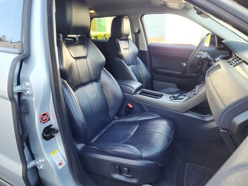 Used 2018 Land Rover Range Rover Evoque SE AWD/4WD image 17