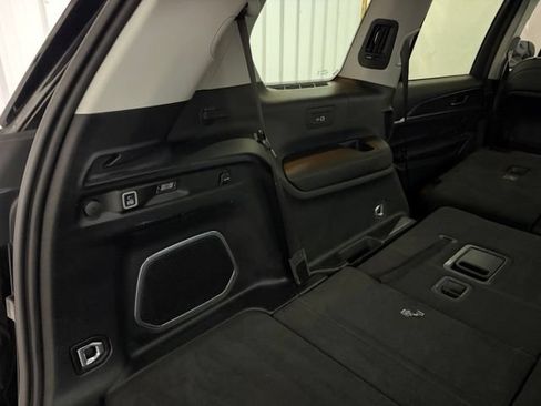 Used 2021 Jeep Grand Cherokee L Limited AWD/4WD image 18