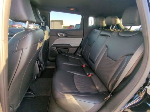 New 2026 Jeep Compass Latitude image 15