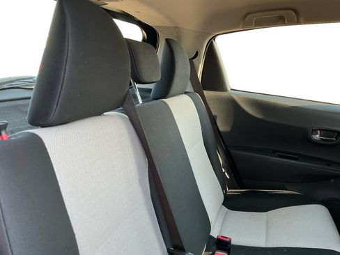 Used 2012 Toyota Yaris LE FWD image 20